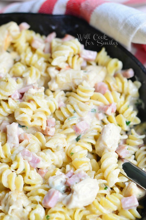 Chicken Cordon Bleu Pasta in a cast iron skillet 