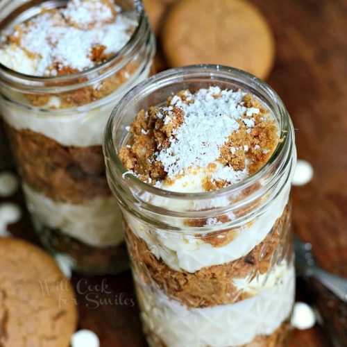 https://www.willcookforsmiles.com/wp-content/uploads/2014/12/No-Bake-White-Chocolate-Cheesecake-Gingerbread-Trifles-2-from-willcookforsmiles.com_-500x500.jpg