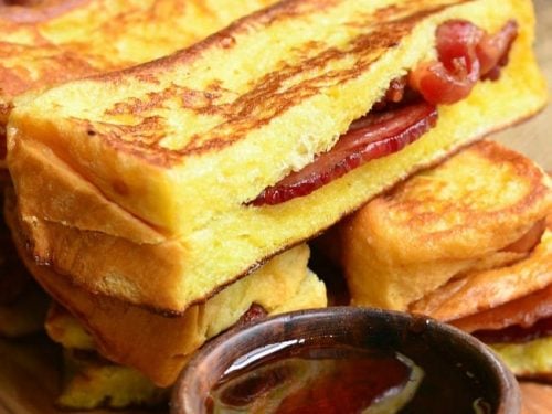 french toast and bacon breakfast