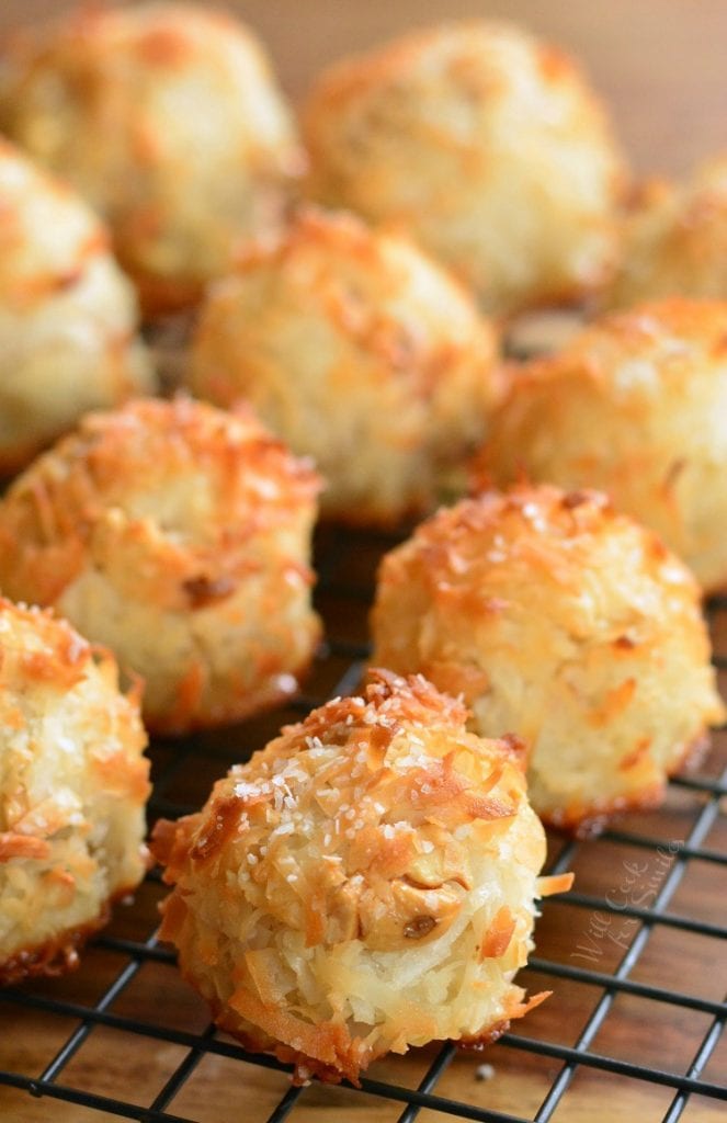 Salted Cashew Coconut Macaroons - Will Cook For Smiles