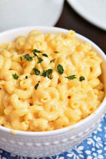 Easy Homemade Mac and Cheese - Simple and Only 30 Minutes