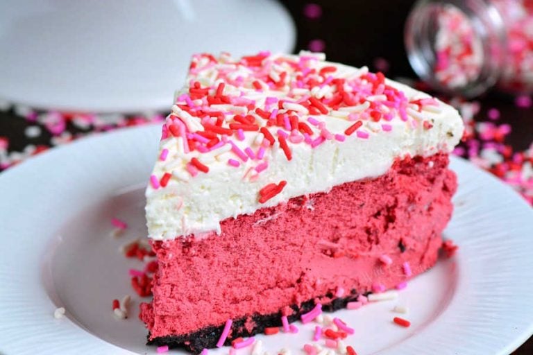 Red Velvet Cheesecake