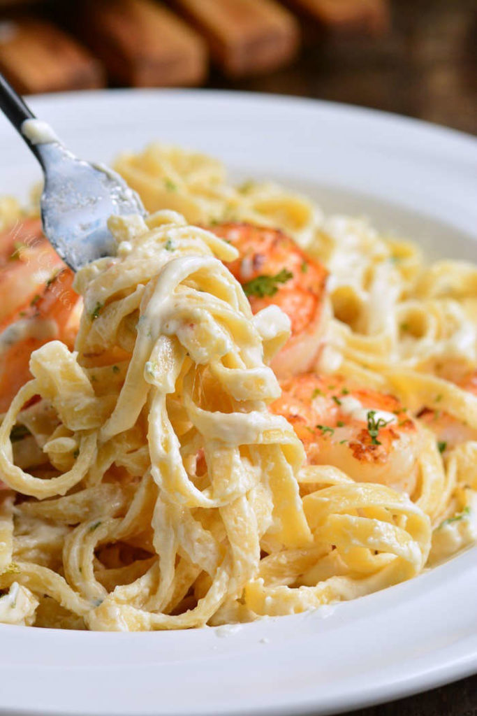 Shrimp Alfredo Easy Creamy And Comforting Classic Dish