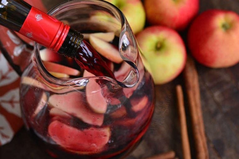 Fall Apple Sangria