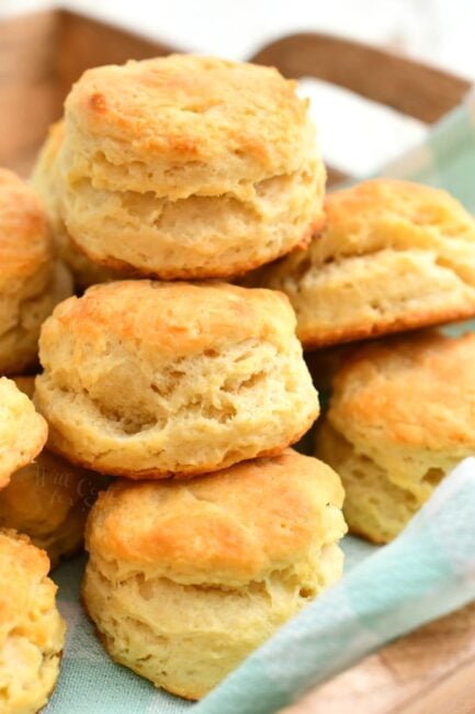 Homemade Buttermilk Biscuits So Easy To Make For Dinner Or Snack 6185
