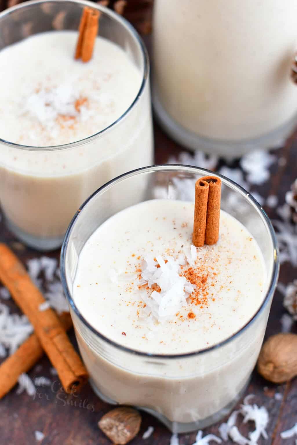 Coquito Recipe (Puerto Rican Christmas Drink) - Easy Holiday Drink