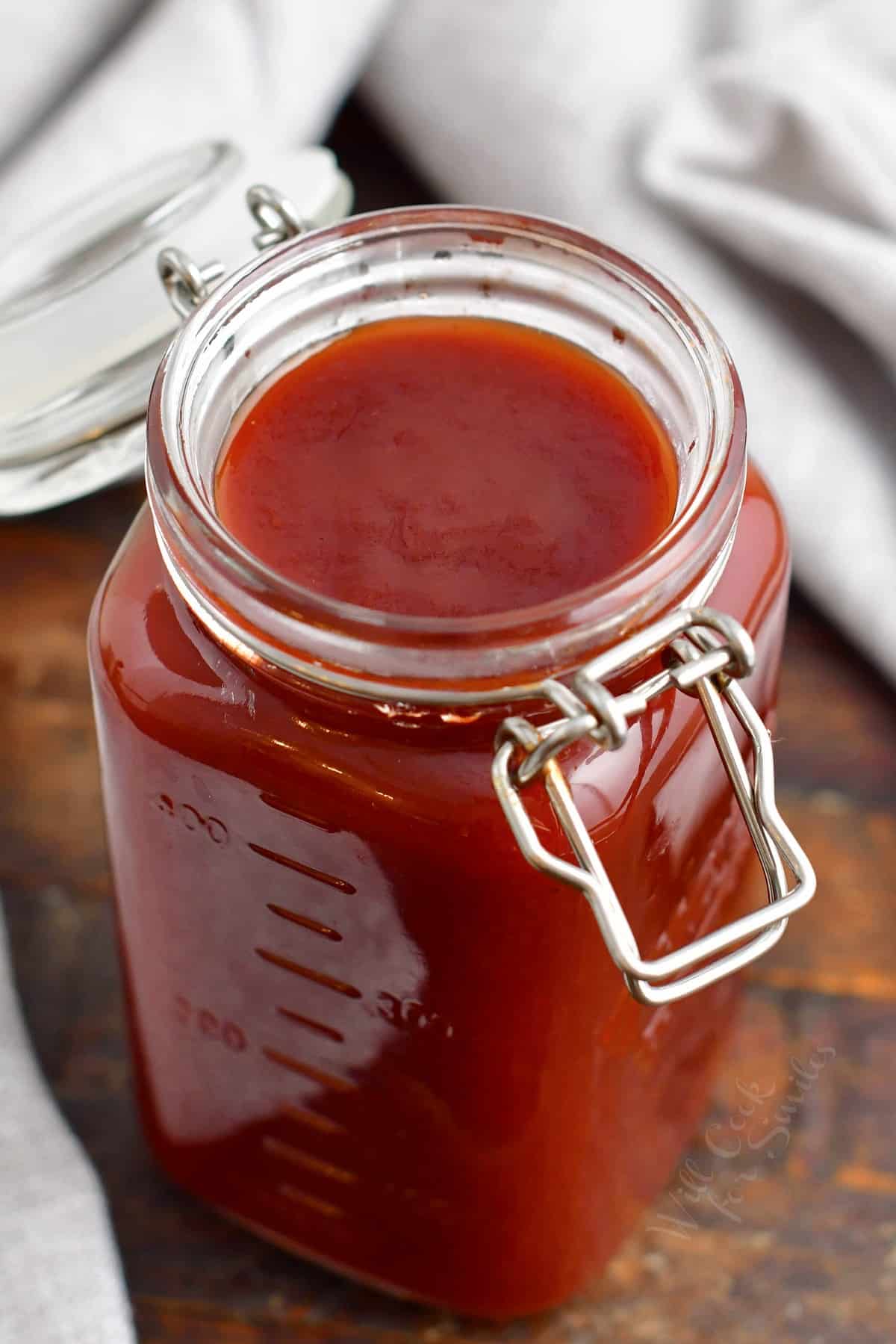 How to Make Barbecue Sauce That Goes With Chicken, Beef, More