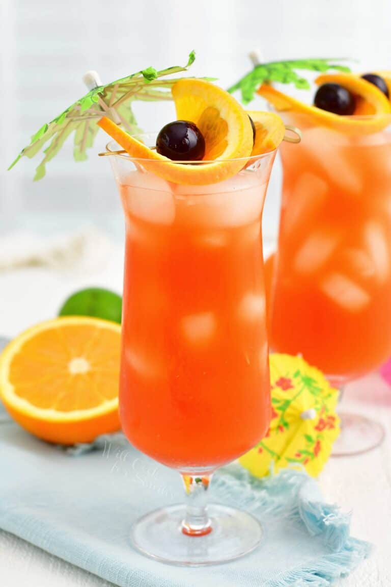 Rum Punch - Easy Tropical Cocktail Recipe That's Sweet and Refreshing!