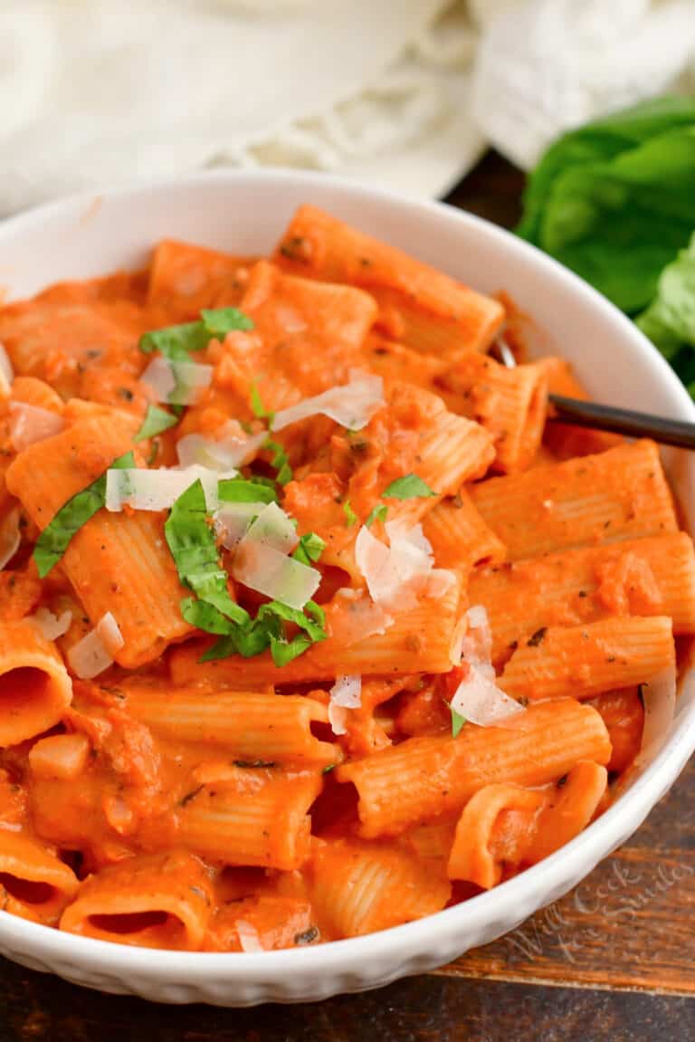 Penne alla Vodka - Easy Pasta with Homemade Vodka Sauce