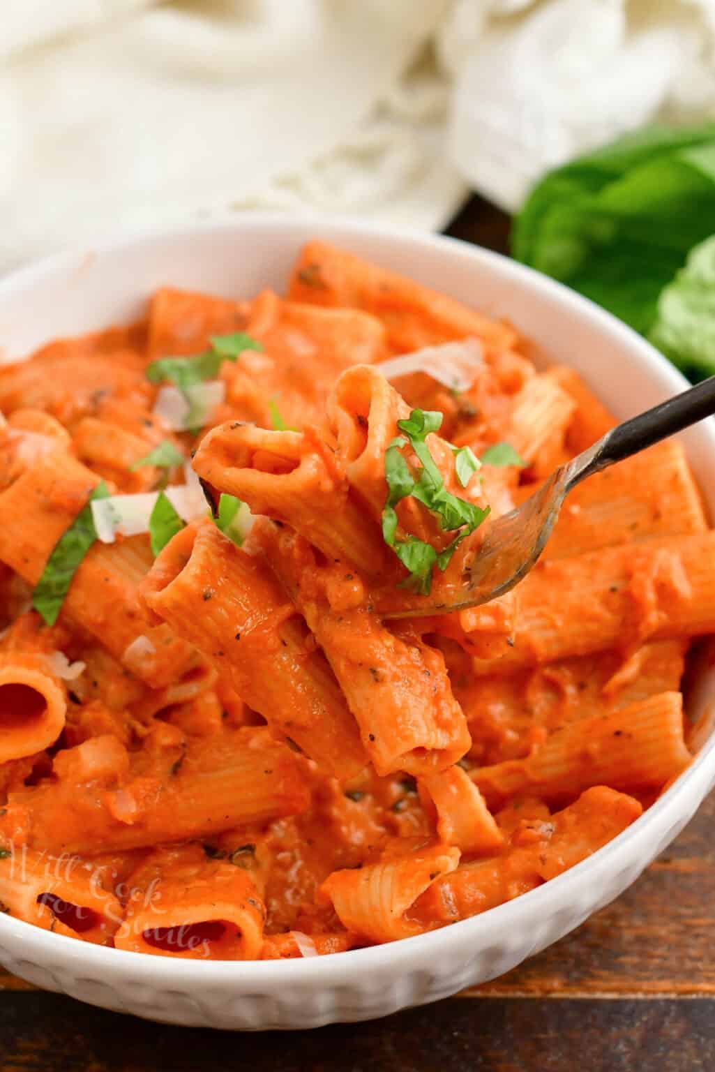 Penne alla Vodka - Easy Pasta with Homemade Vodka Sauce