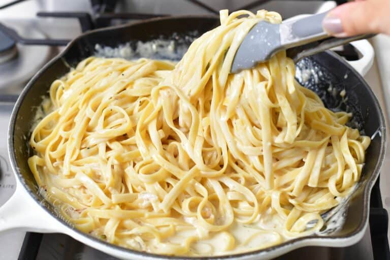 Pasta With Garlic Parmesan Cream Sauce, Tomatoes, And Basil