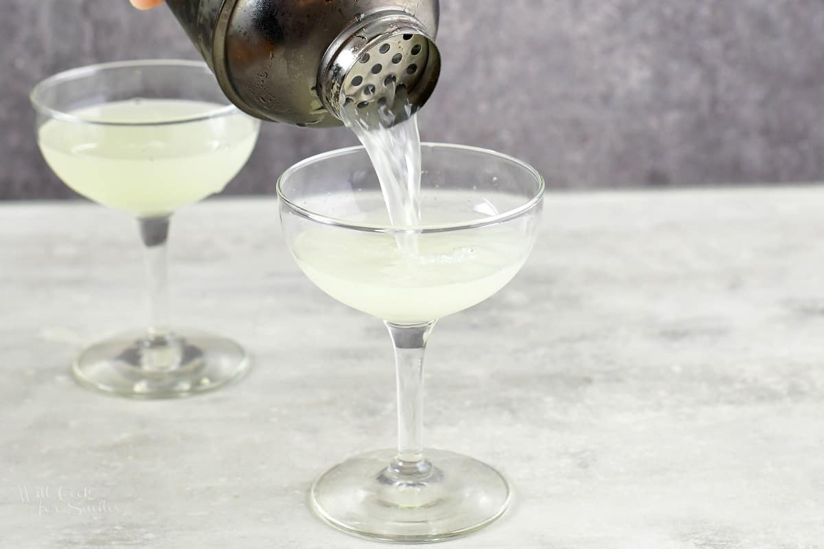 Daiquiri - A Classic Daiquiri Recipe!