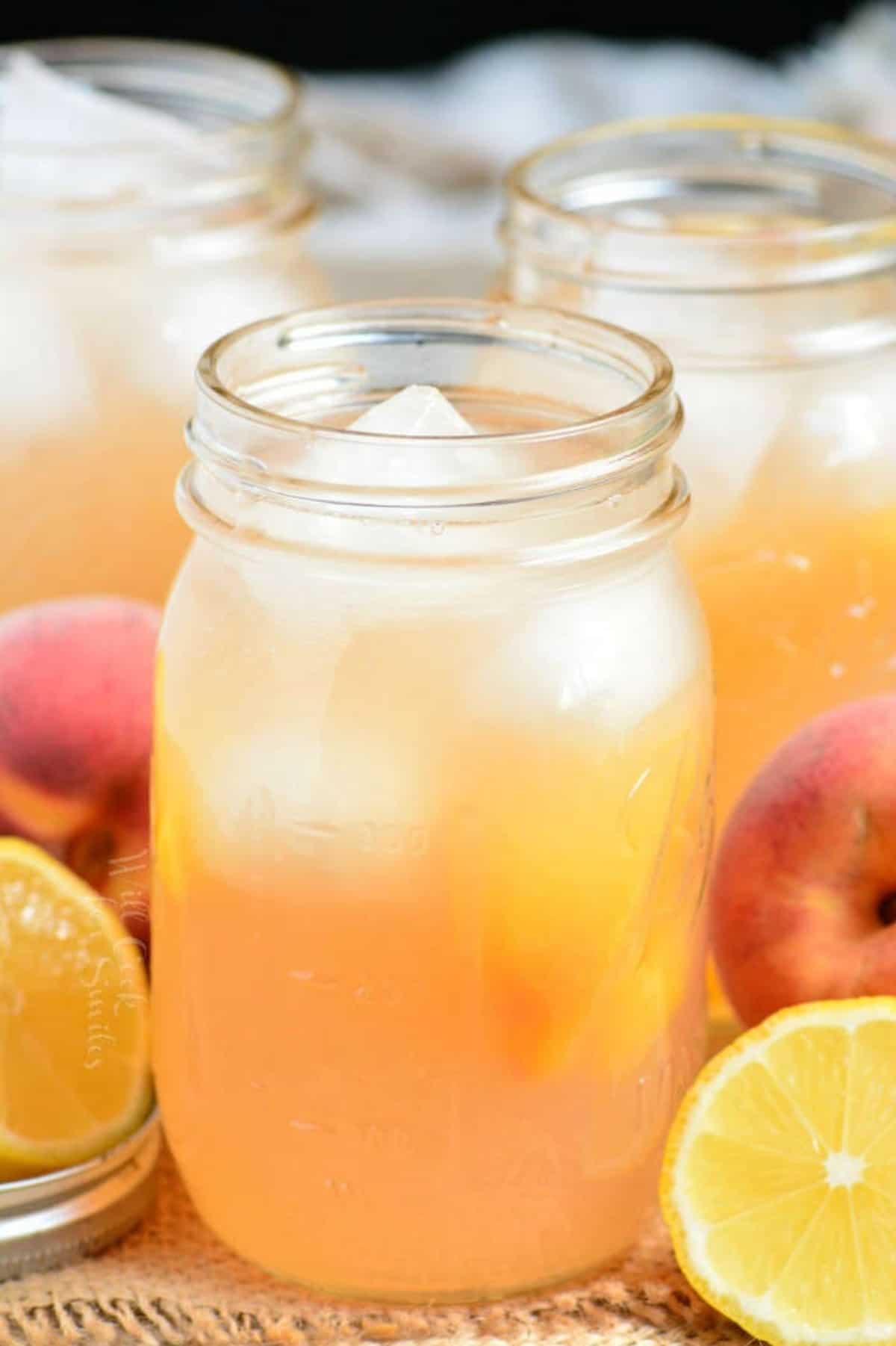 How to Make Peach Lemonade (+ Flavor Variations) - Alphafoodie