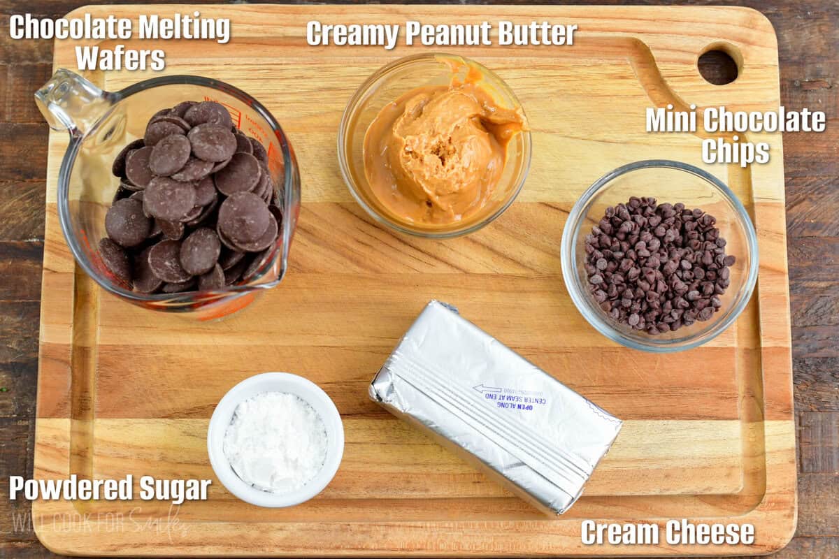 labeled ingredients infographic to make peanut butter chocolate cheesecake bites.